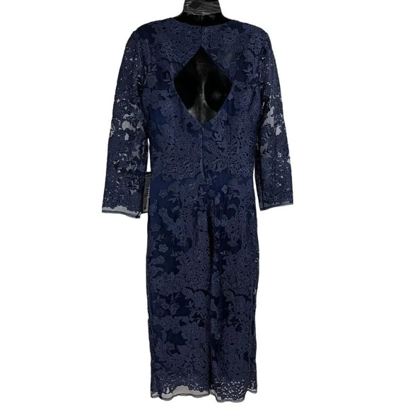 JS Collections Women's Embroidered Lace Sheath Dress 866553 In Navy Size 6 NWT - Picture 2 of 14
